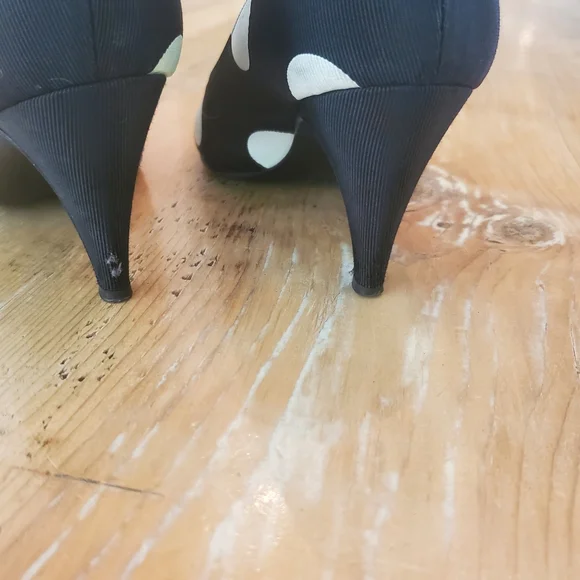 Bruno Magli - Picture 5 of 5